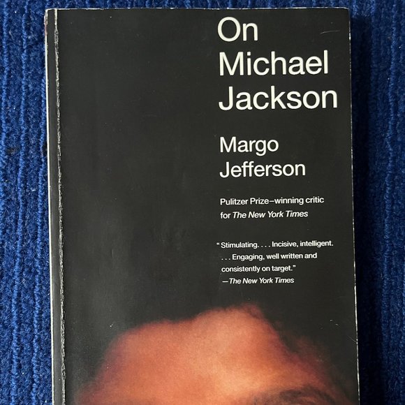 7 Used Paperback Books! (please message or bundle for individual titles) - Picture 9 of 14